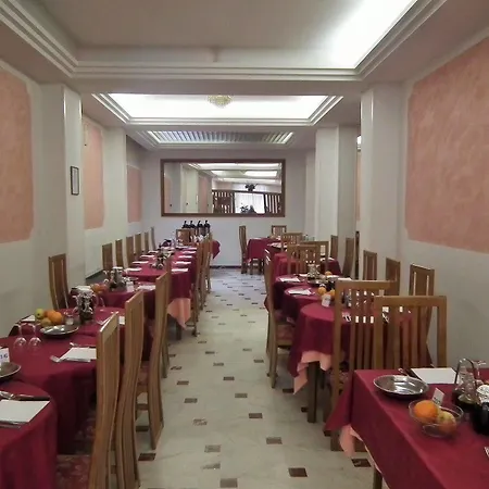 Eur Hotel 3*